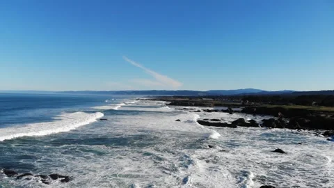 Ariel Shot Of Multiple Ocean Waves Coming In, Fort Bragg Video stock 285112063