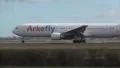 Arkefly Boeing 767 Taking off  Vidéos HD