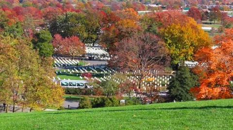 Arlington Cemetery in the Fall Vídeos de archivo 59150711