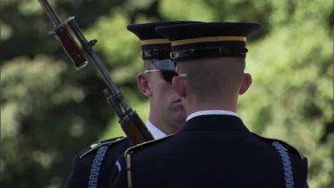 Arlington Changing of the Guard CU Vidéo 74940281