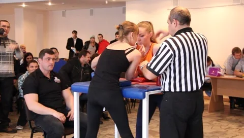 Arm wrestling Stock Footage