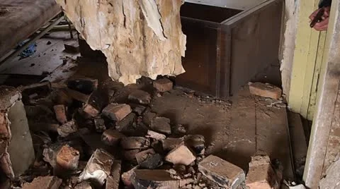 Armed man Vídeo Stock 22221071