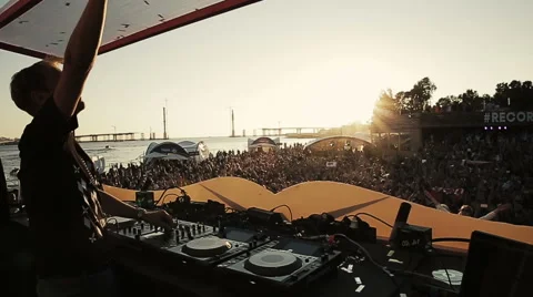 Armin Van Buuren raises hands, claps. Slow motion Stock Footage 54134500