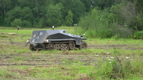 Armored vehicles Video stock 112752360