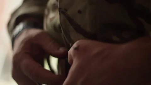 Army Belt 動画素材 76720265