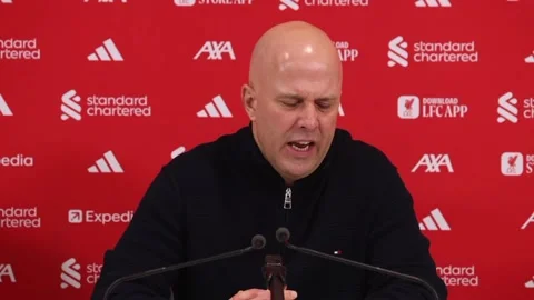 Arne Slot praises the commitment of Ibrahima Konate 動画素材 328005982