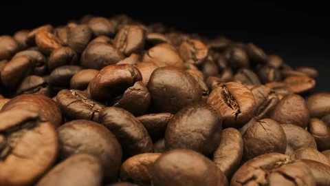 Aromatic Coffee Bean. Close-up. Vídeos de archivo 108780464