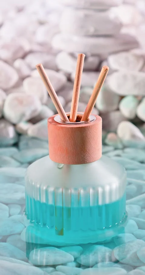 Aromatic diffuser fragrance with refreshing and aquatic scent. Stock Footage 347557169