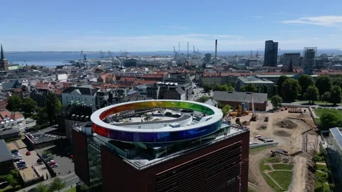 ARoS Aarhus Art Museum and Rainbow Panorama Overlooking City and Harbor 스톡 동영상 344953370