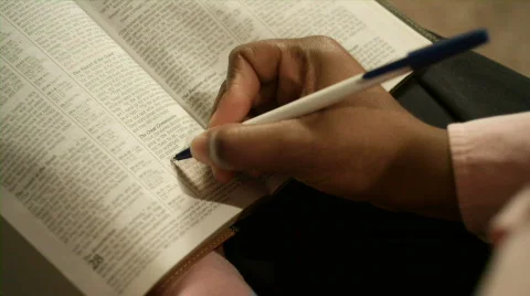 Around The House: Bible Study 04 (1080p / 29.97) Video stock 802953