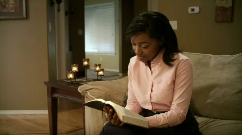 Around The House: Bible Study 07 (720p / 23.98) 動画素材 807032