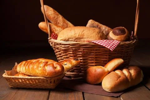 Arrangement of bread in basket Stock Photos