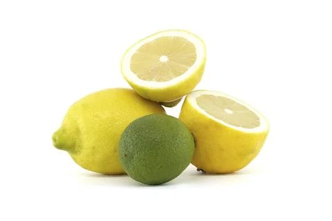 Array of fresh citrus fruits, consisting of bright, sunshine yellow lemons and Foto stock