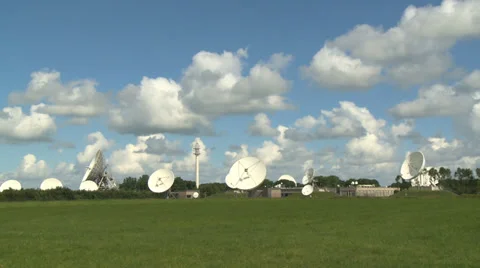 Array of radio telescopes gathering information Stock Footage 39866974