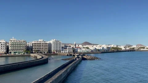 Arrecife Skyline Stock-Footage 228815573
