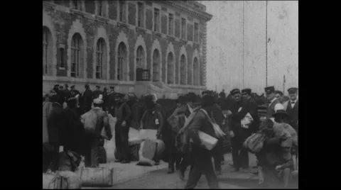 Arrival of emigrants, Ellis Island (1906) (I) Stock Footage 31131920