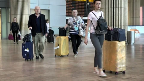 Arrival hall of Terminal 3 in Ben Gurion Airport. Tel Aviv 스톡 동영상 89180954