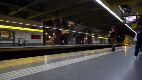 Arrival of a Subway Train of Buenos Aires Metro Stock-Footage 95846255