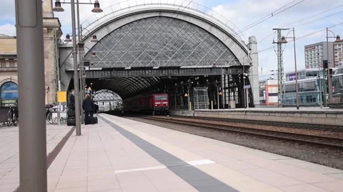 Arrival of train to Dresden Hauptbahnhof Stock Footage 134581964