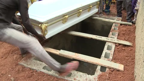 Arriving With Coffin At Graveyard 動画素材 140735543