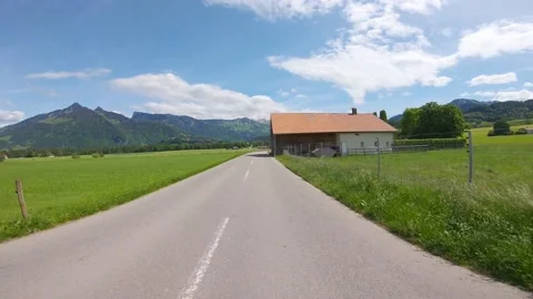 Arriving in Gruyeres 库存影片 131068341