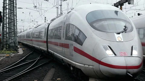 Arriving ICE train 스톡 동영상 31739658