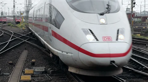 Arriving ICE train 動画素材 31740909