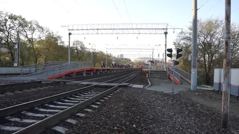 Arriving train. Vídeo Stock 107405593