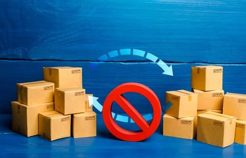 Arrows between boxes and prohibition symbol NO. Trade wars. Ban on imports .. Stock Photos