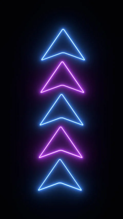 Arrows in neon light, illuminated in blue, purple, point upward. Vidéo 335756360