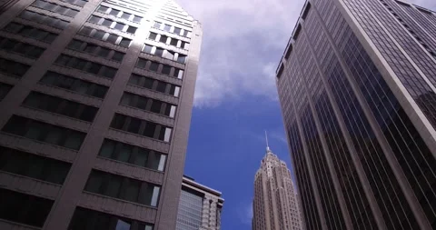 Art Deco skyscraper in Lower Manhattan, New York at summer daytime. Stock Footage 131702776