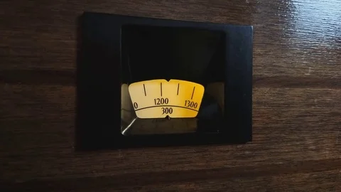 Art deco tuner from 1933. view on angle Stock-Footage 82365627
