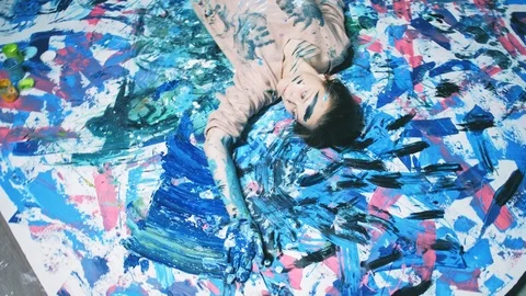 Art devotion creative obsession woman paint 库存影片 123183992