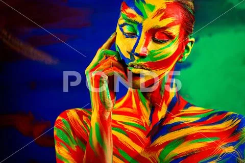 Art fashion makeup and body paint. Color face of woman for inspiration. Abstract Stock-Fotos
