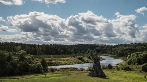 Art object Lighthouse on Cumulus clouds backgroung, timelapse 库存影片 58316332