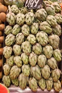 Artichokes Stall Fotos de archivo