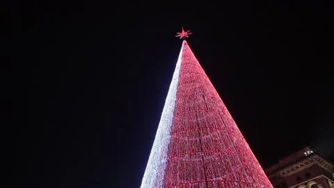 An artificial Christmas tree in the central square of the Duomo in Milan Stock Footage 145307267