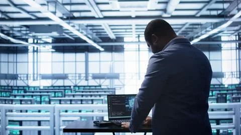 Artificial intelligence technology simulating human brain used by engineer Foto stock