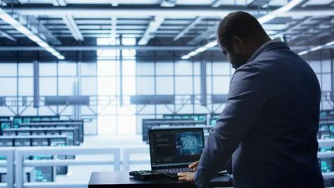 Artificial intelligence technology simulating human brain used by engineer Foto stock