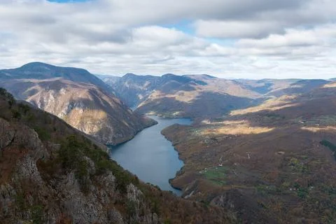 Artificial lake Perucac surrounded with mountains Stock-Fotos