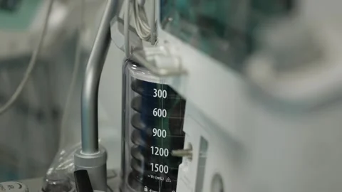 Artificial respiration or mechanical ventilation in intensive care Stockbeeldmateriaal 337998875