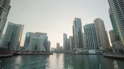 Artificial water canal in Dubai Vídeo Stock 220114507