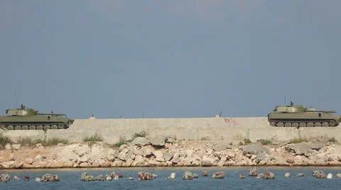 Artillery attack self-propelled guns Stock Footage 40343549