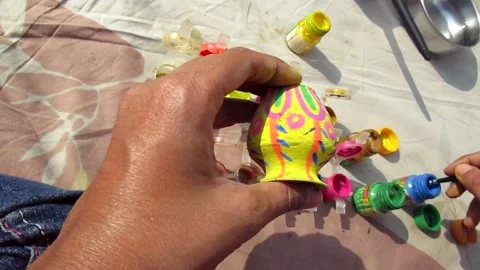 Artisan creating a beautiful pot Stock Footage 154410533