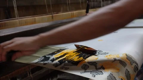 Artisan weaving fabric Stock-Footage 346726752