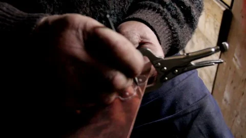 Artisan workshop that builds a belt for a Tyrolean tracht Видео 77020971