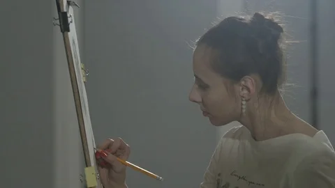 The artist is interested in drawing. Video stock 75237091