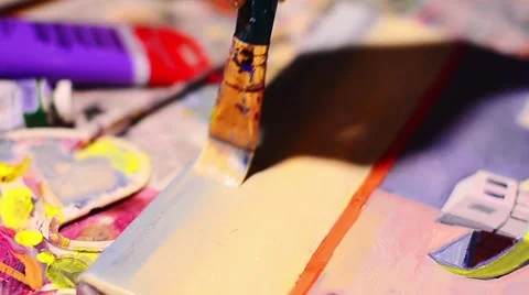 An artist making a artwork of a sailing ship with a acrylic paints Видео 59086474