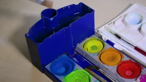 Artist using Watercolors Stock-Footage 82203656