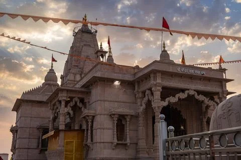 Artistic hindu temple with dramatic sunset sky at evening from unique persp.. 写真素材